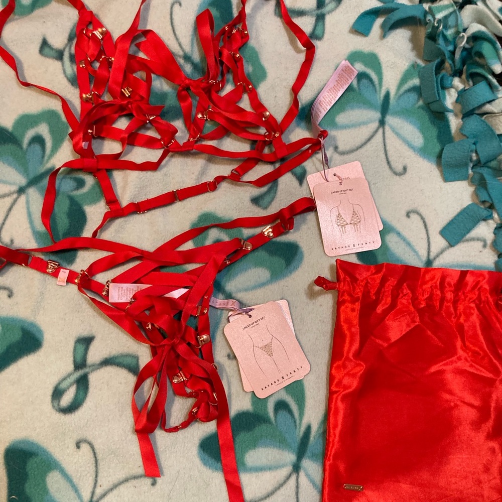 Lace'd Up Gift Set (XS-XL)